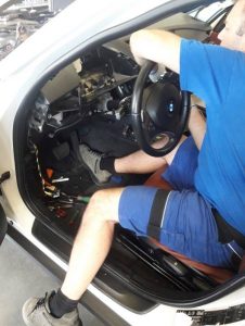 BMW X1 výmena výparníka klimatizácie
